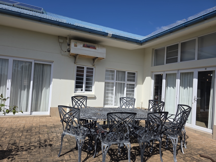 4 Bedroom Property for Sale in Boknesstrand Eastern Cape
